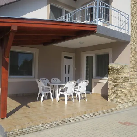 42 Feroehelyes 발라톤엘